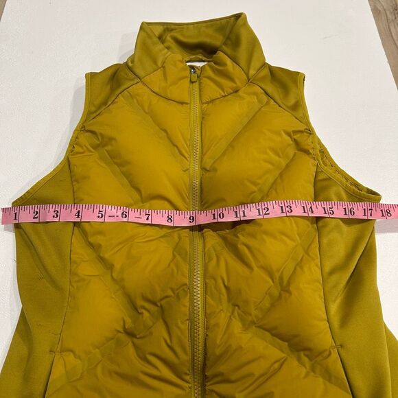 Athleta Puffer Vest Small – Mustard Yellow Quilted Sleeveless Jacket Warm Zip Ve - Picture 7 of 13